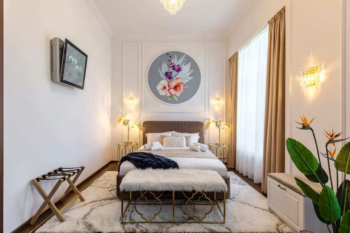 luxury lodging in bucharest