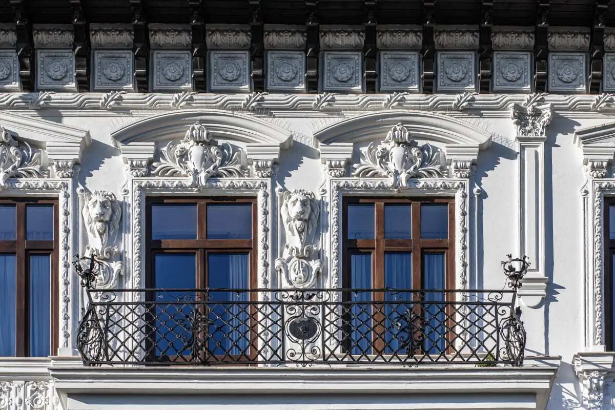 luxury lodging in bucharest