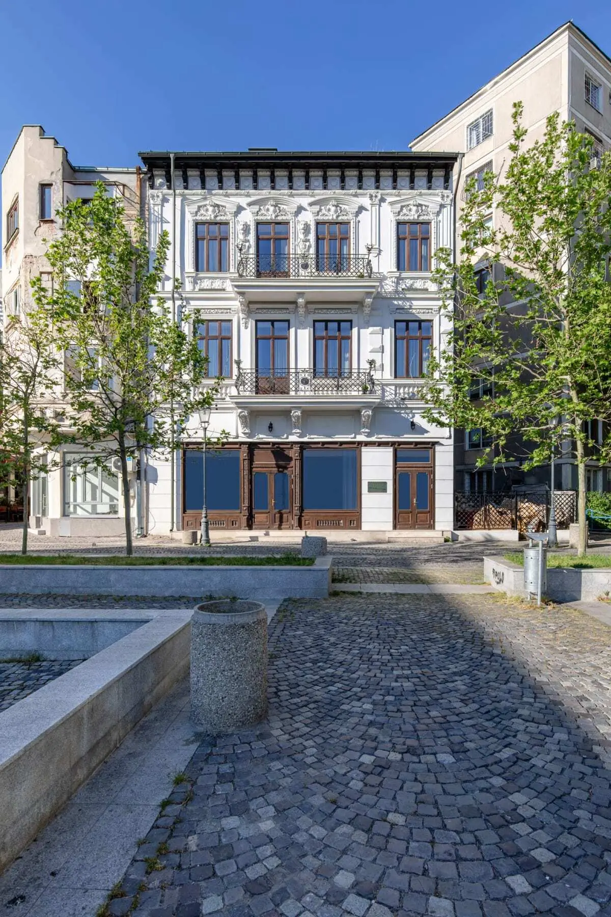 best area to stay bucharest