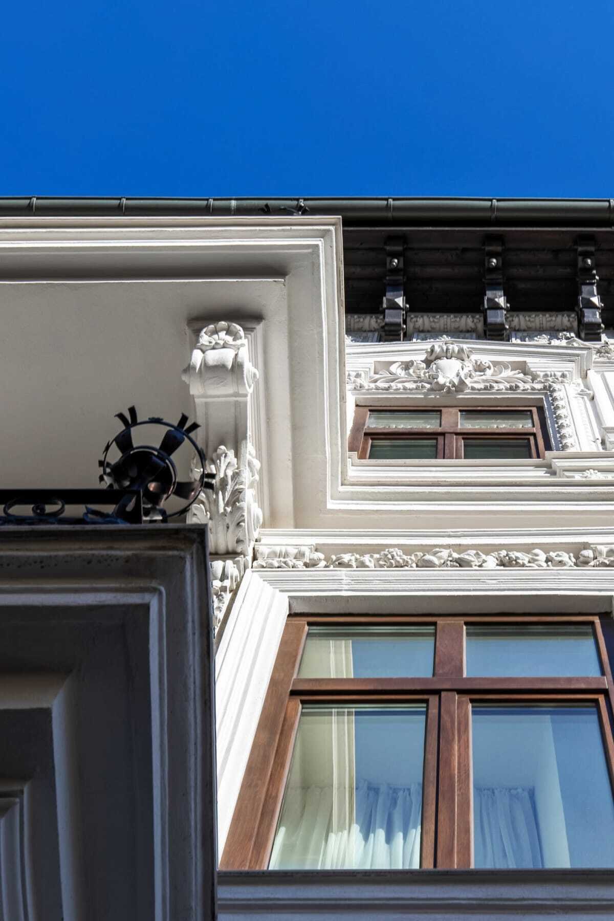 best place to stay in bucharest
